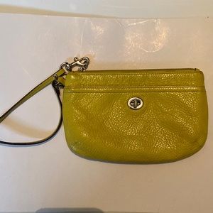 Yellow clutch